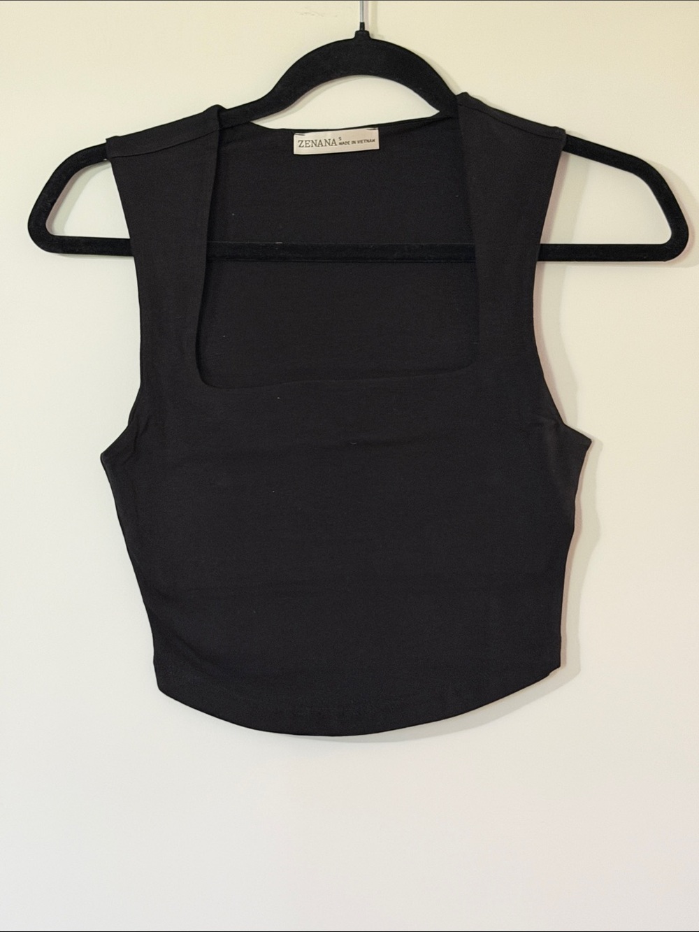 NWOT Zenana Outfitters Black Square-Neck Crop Tank Top